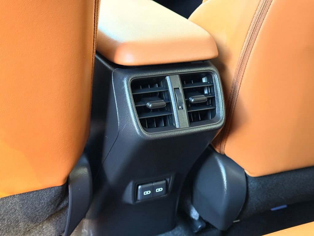 Certified 2022 Lexus UX 200 UX 200 5-DR SUV image 21