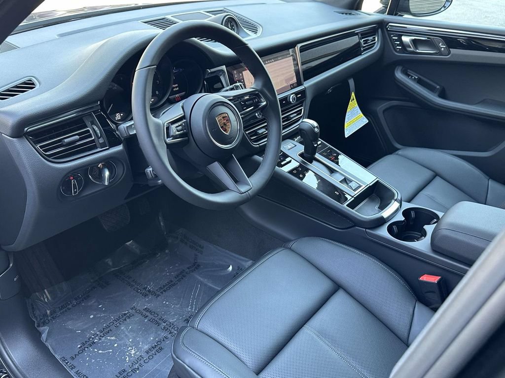 New 2026 Porsche Macan AWD/4WD image 11