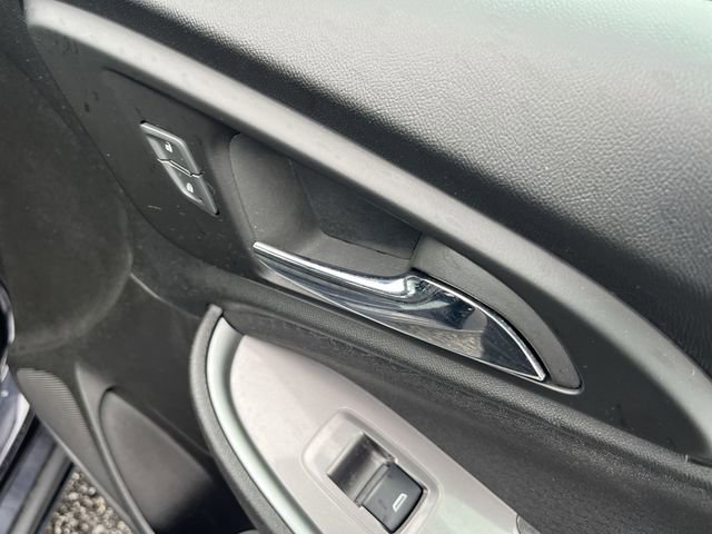 Used 2023 Chevrolet Malibu LT image 38