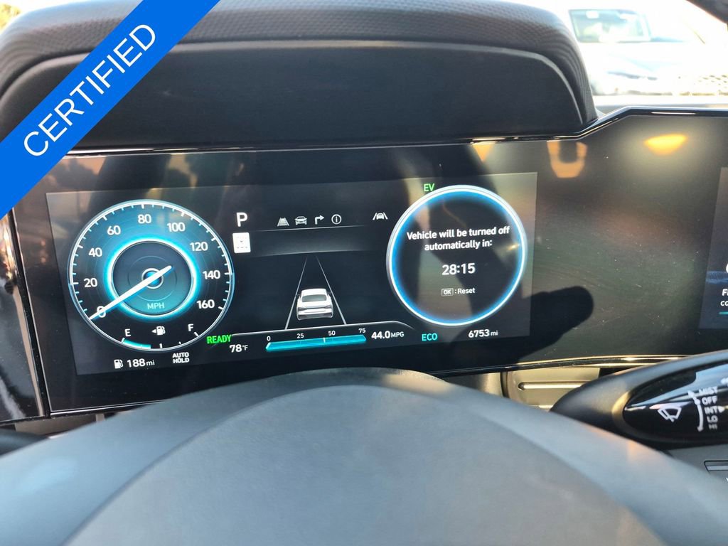 Used 2025 Hyundai Elantra SEL image 15