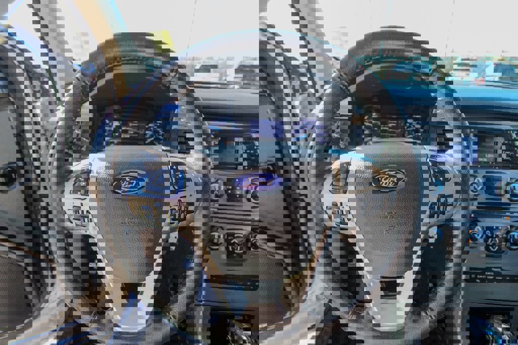 Used 2017 Ford Flex SE image 19