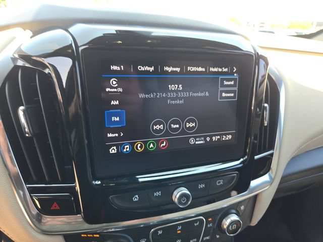 Used 2023 Chevrolet Traverse Premier FWD image 13