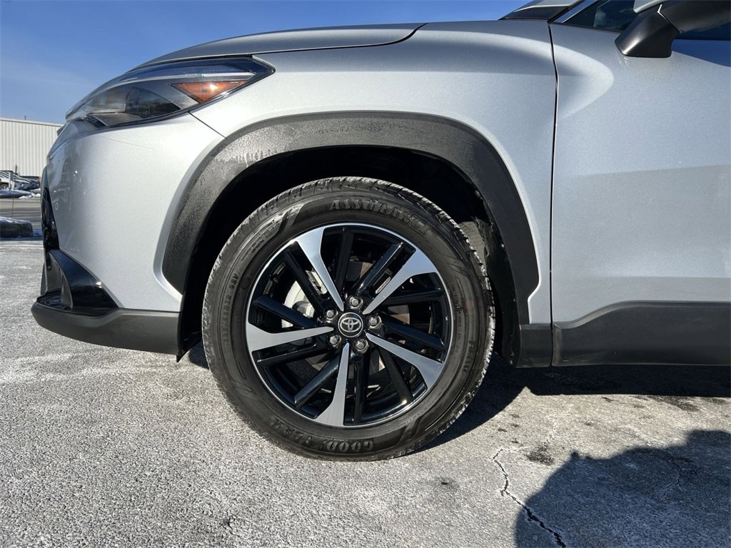 Used 2024 Toyota Corolla Cross XSE image 12