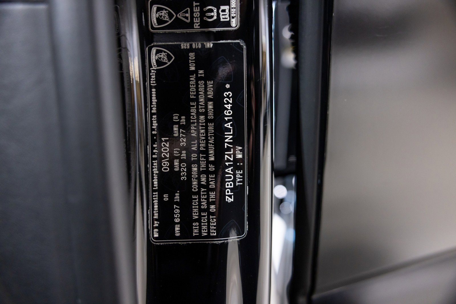 Used 2022 Lamborghini Urus image 49