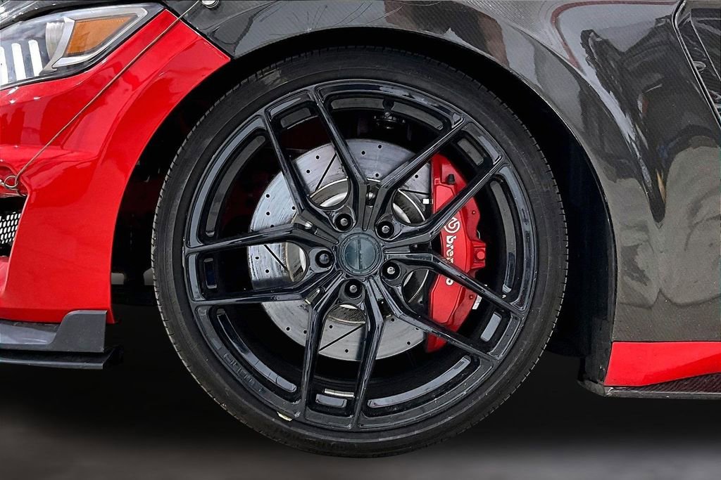 Used 2017 Ford Mustang GT w/ GT Performance Package RWD image 8