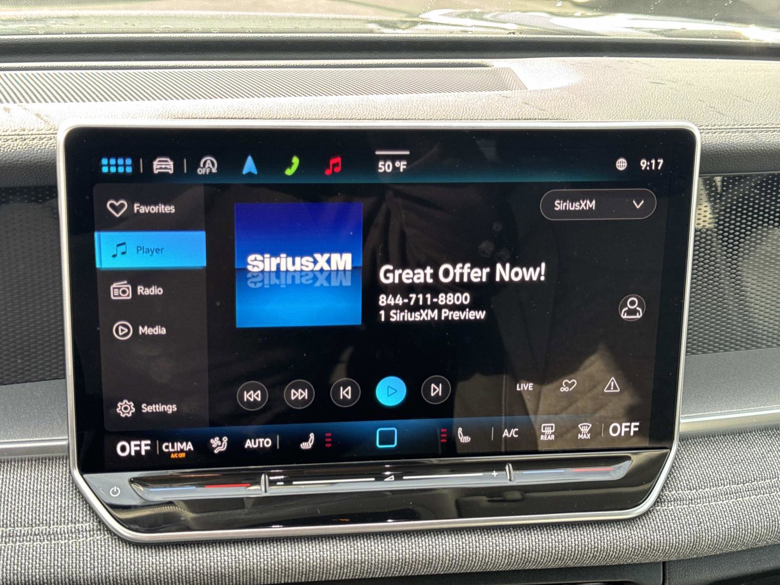 Certified 2025 Volkswagen Tiguan S w/ 18" Wheel Package image 22