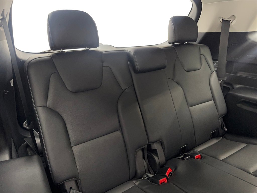 Used 2025 Kia Telluride EX w/ EX Captain's Chair Package image 41