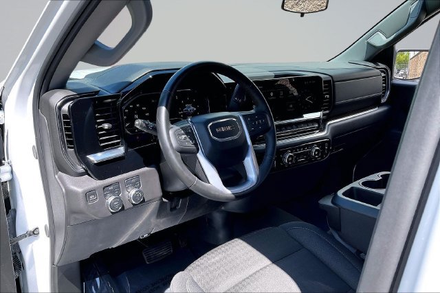 Used 2025 GMC Sierra 1500 Elevation AWD/4WD image 14