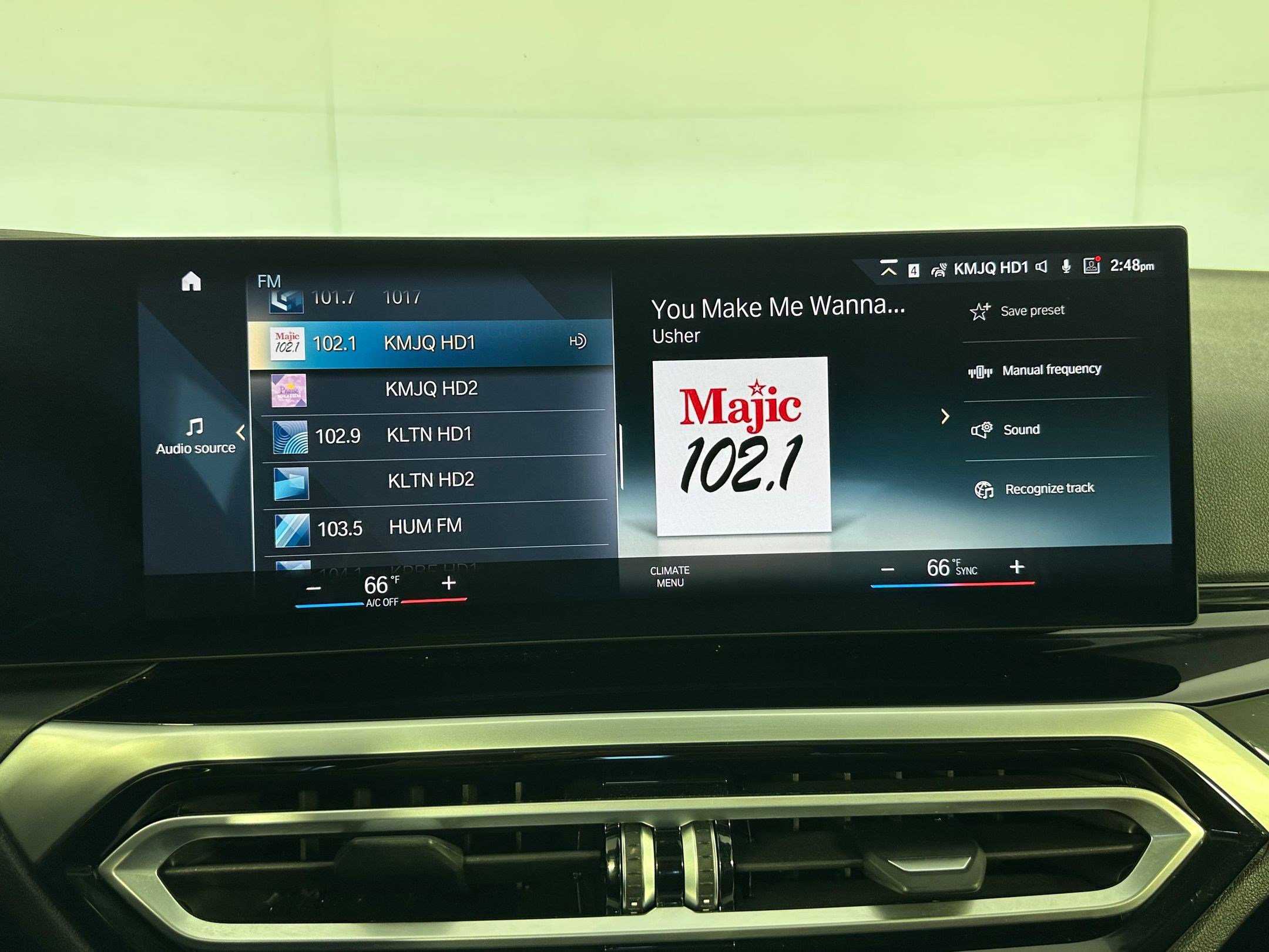 Used 2023 BMW i4 eDrive35 w/ Premium Package image 25