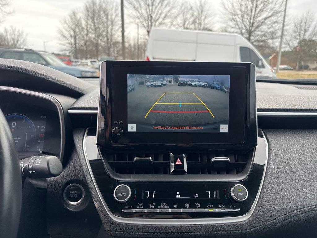 Used 2023 Toyota Corolla Cross XLE image 18