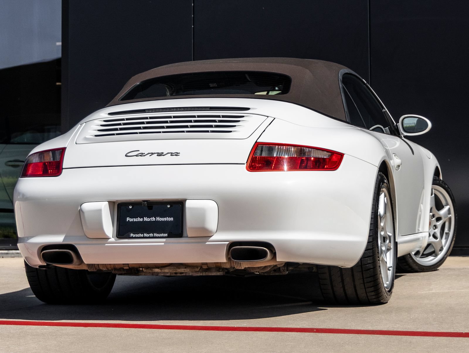 Used 2006 Porsche 911 Carrera RWD image 14