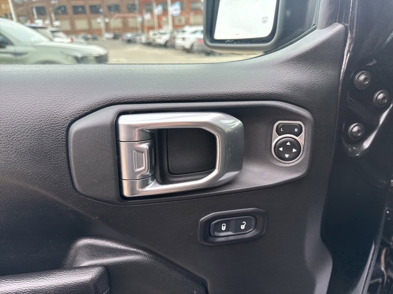 Used 2024 Jeep Wrangler Unlimited image 22