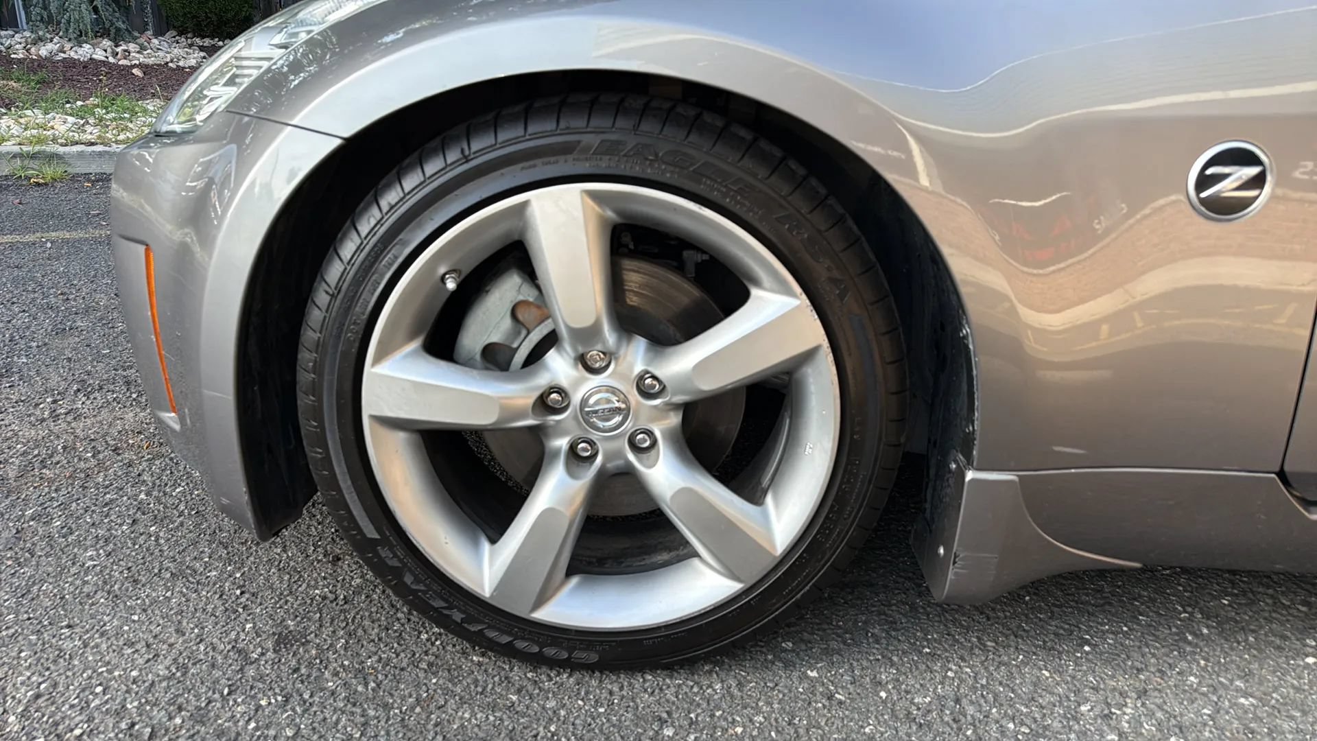 Used 2007 Nissan 350Z Touring RWD image 9