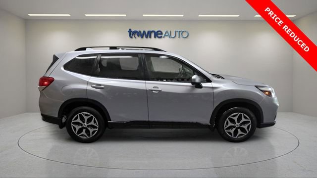 Used 2019 Subaru Forester Premium w/ All-Weather Package image 6
