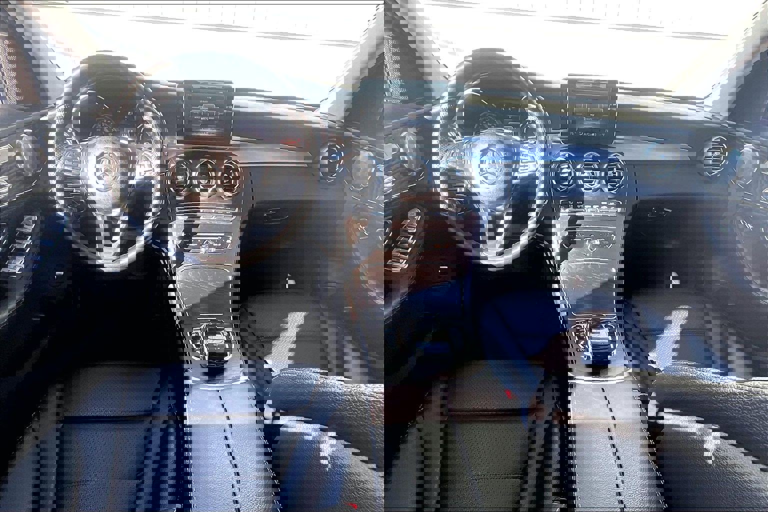 Used 2015 Mercedes-Benz C 300 4MATIC Sedan image 19