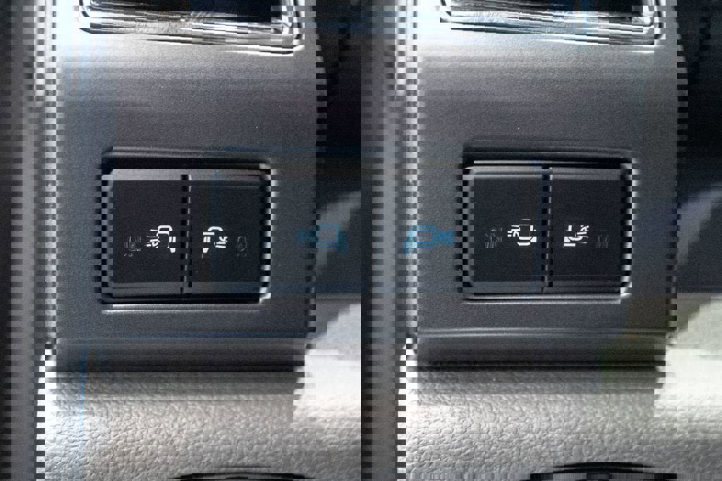 Used 2020 Ford F350 XLT w/ XLT Premium Package image 24