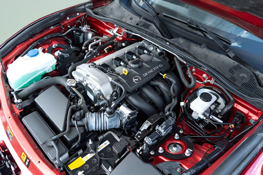 Used 2024 MAZDA MX-5 Miata Sport RWD image 14
