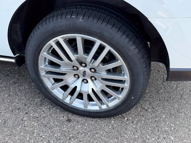 Certified 2024 Ford Expedition Limited AWD/4WD image 5