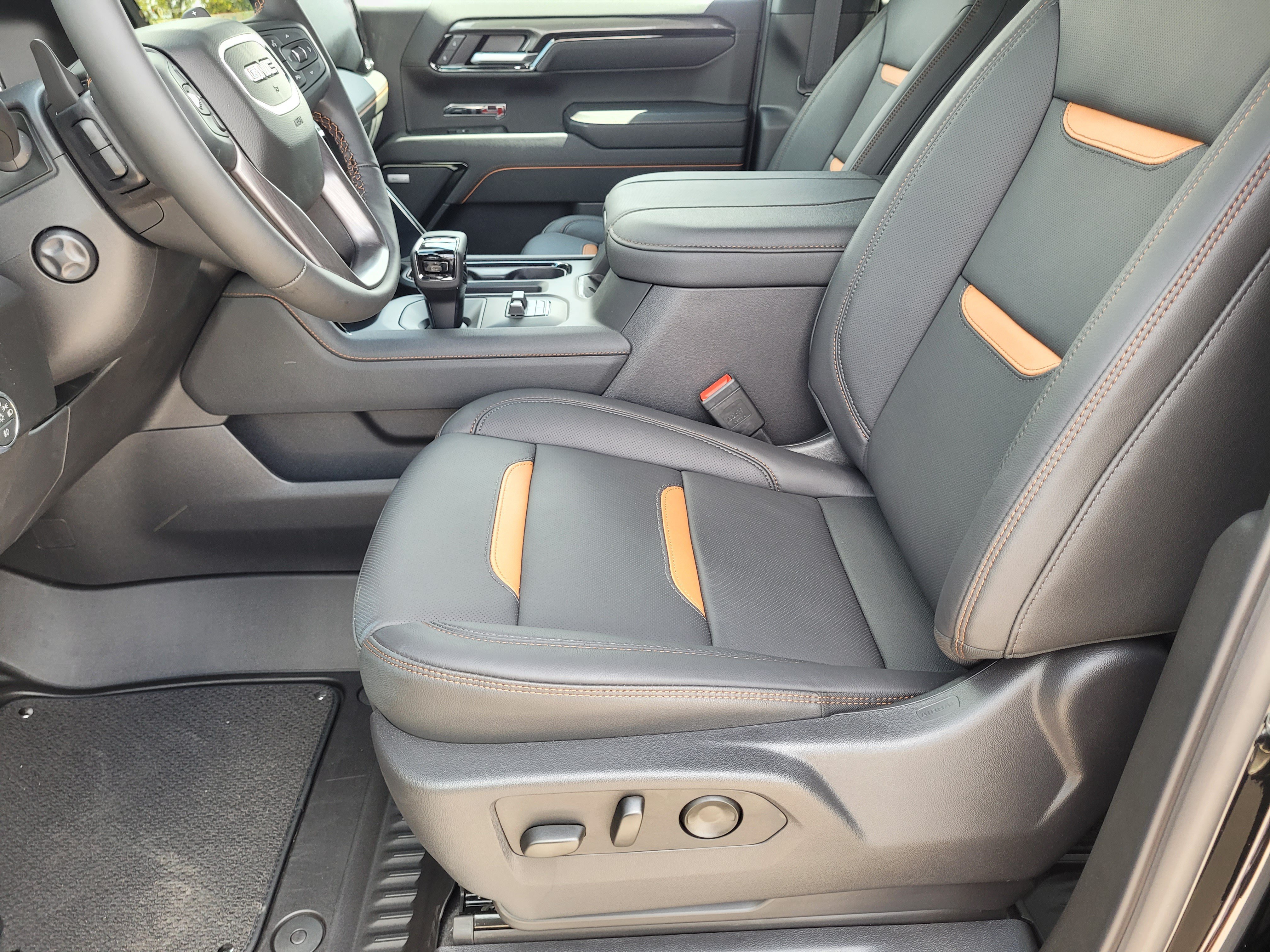 New 2026 GMC Sierra 1500 AT4 w/ AT4 Premium Package AWD/4WD image 20