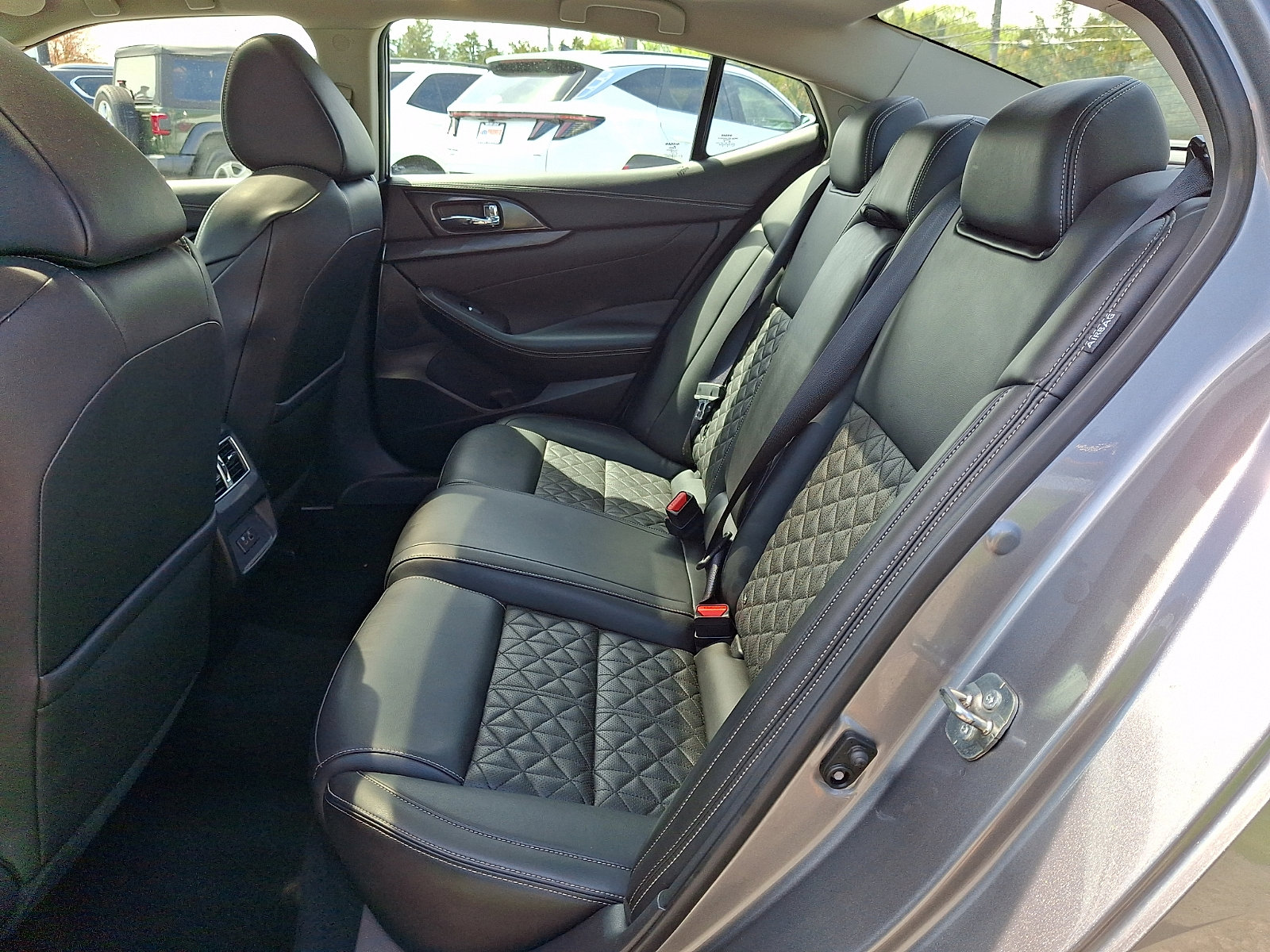 Used 2019 Nissan Maxima Platinum w/ Sport Mat Group image 10