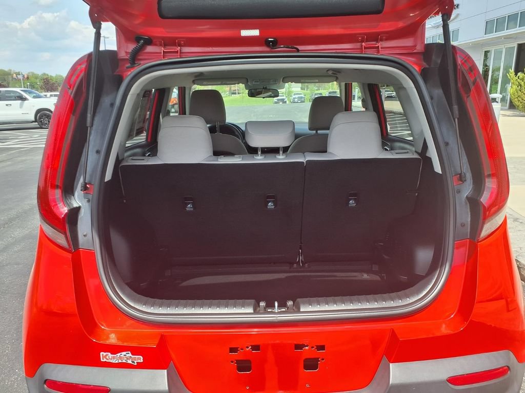 Used 2020 Kia Soul LX FWD image 12