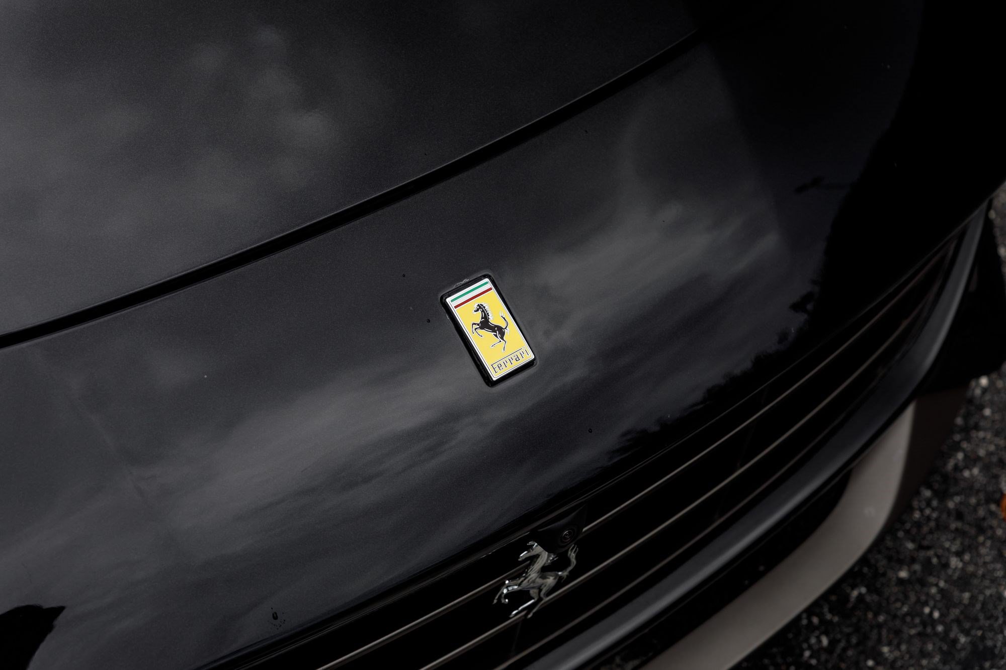 Used 2014 Ferrari F12 Berlinetta RWD image 12