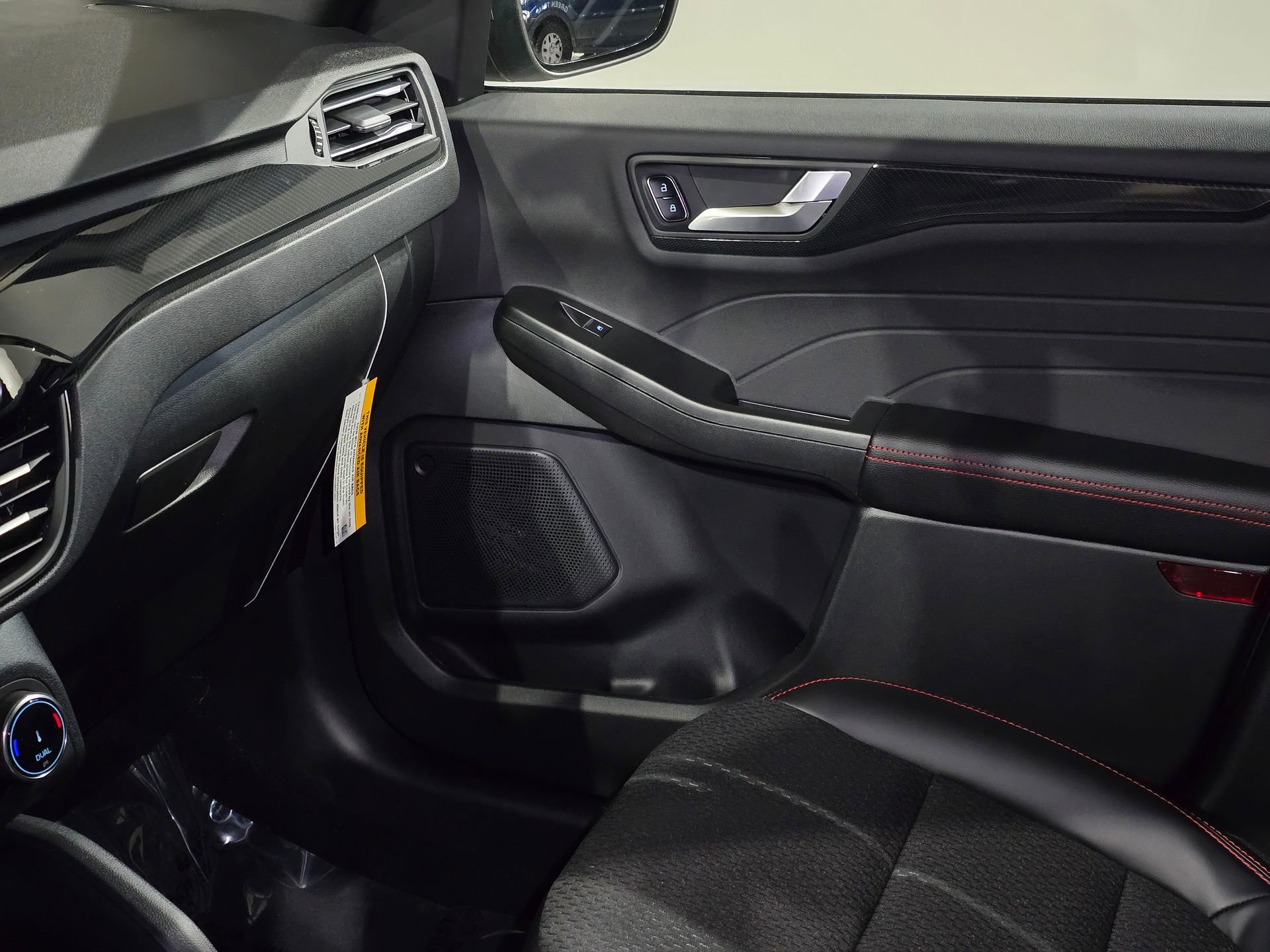 New 2026 Ford Escape ST-Line Select image 33