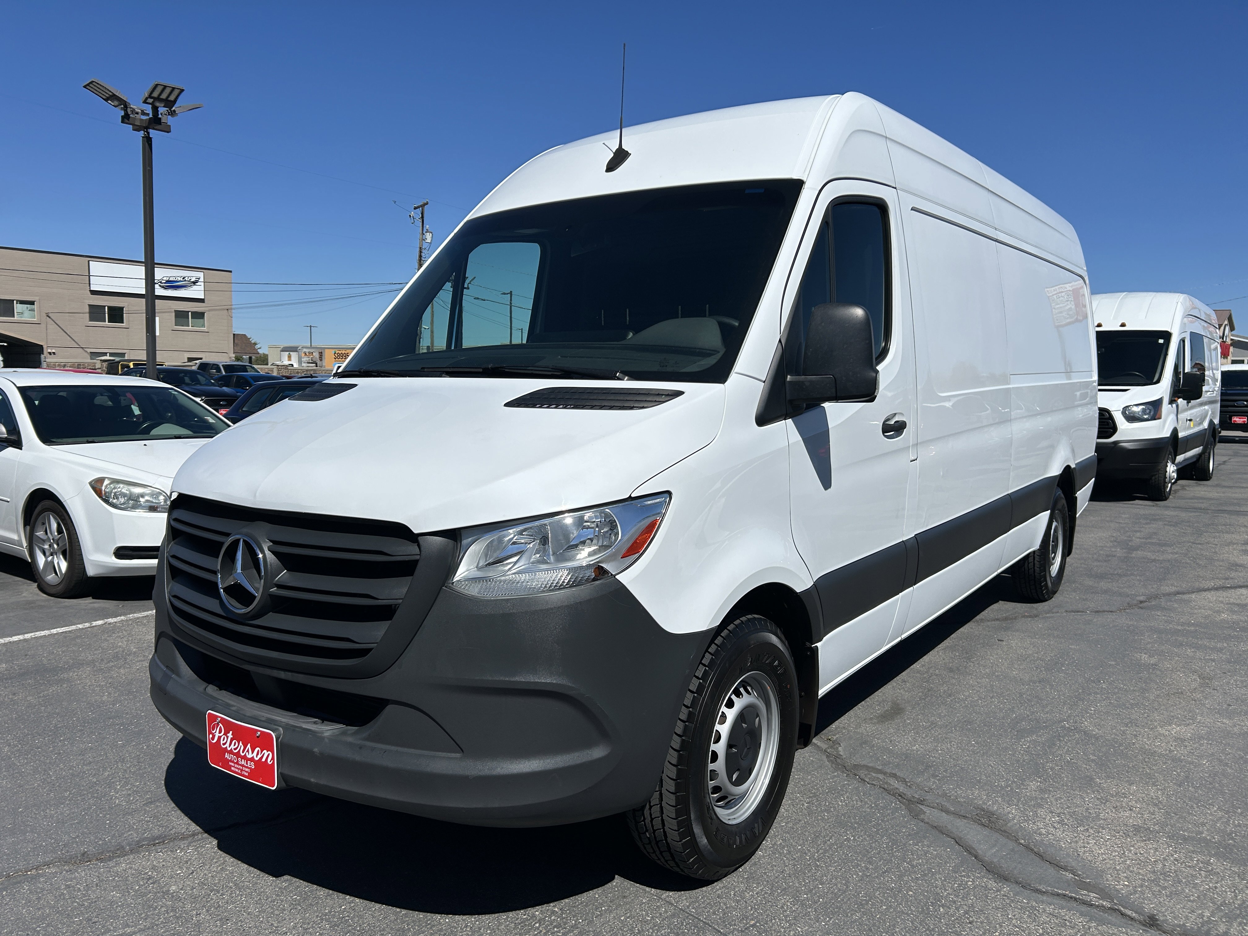 Used 2022 Mercedes-Benz Sprinter 2500 image 3