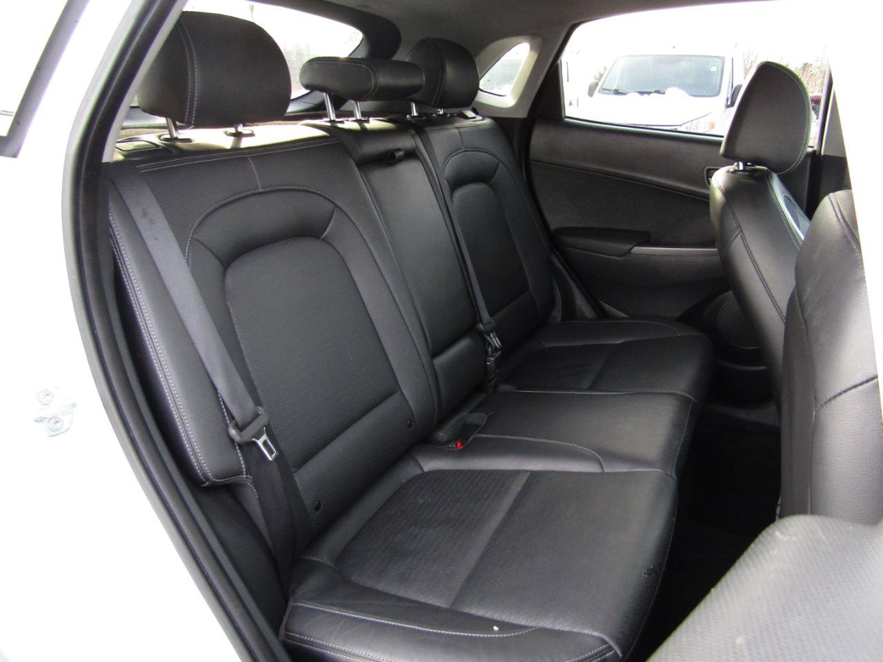 Used 2021 Hyundai Kona Limited w/ Cargo Package AWD/4WD image 26