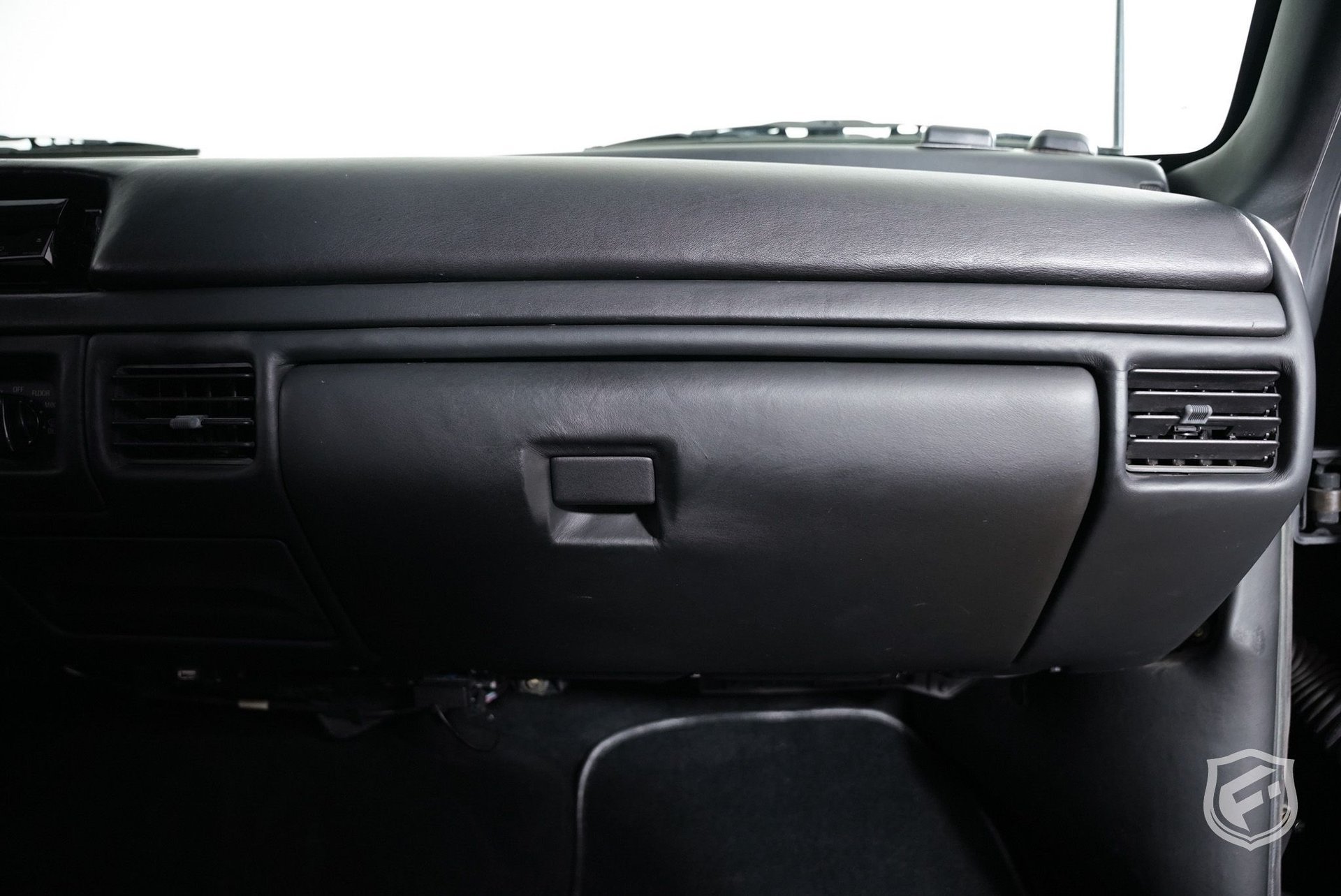 Used 1996 Ford Bronco Eddie Bauer AWD/4WD image 32