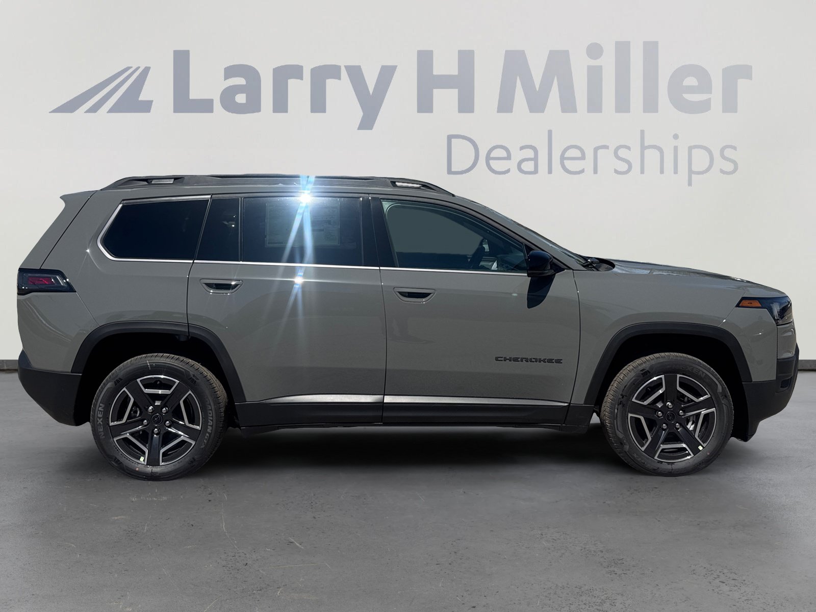 New 2026 Jeep Cherokee Limited AWD/4WD image 6