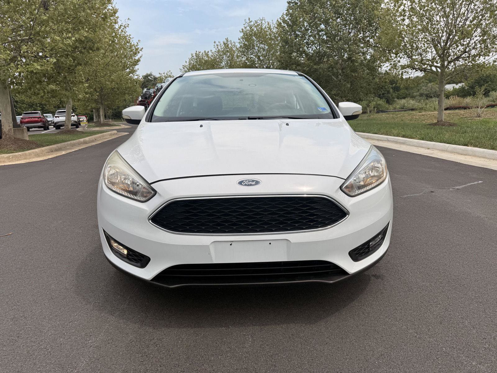 Used 2016 Ford Focus SE w/ SE Power Seat Package FWD image 3