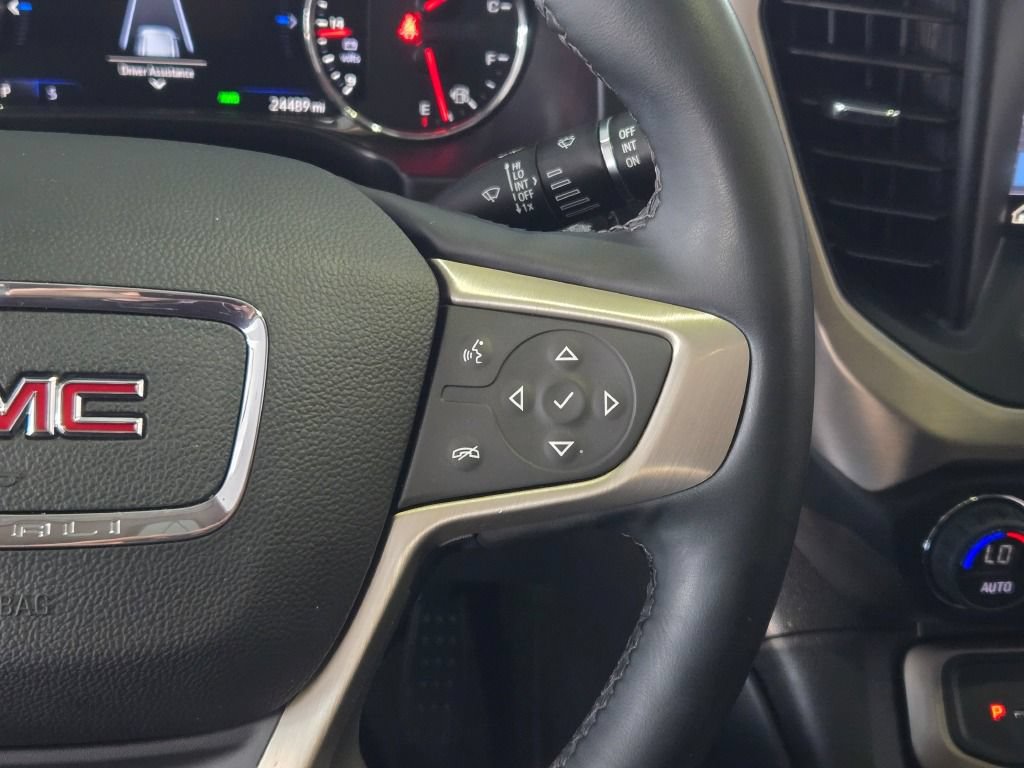 Certified 2023 GMC Acadia Denali w/ Denali Ultimate Package AWD/4WD image 34
