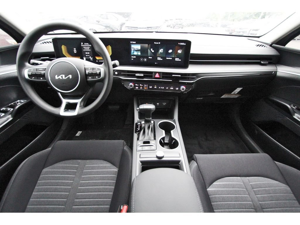 New 2026 Kia K5 LXS FWD image 8