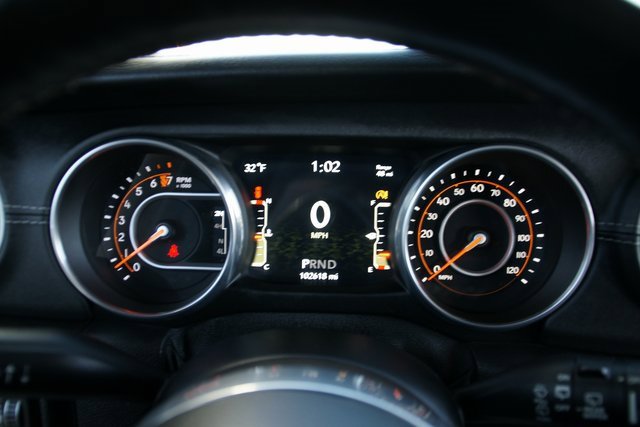 Used 2018 Jeep Wrangler Unlimited Sahara image 16