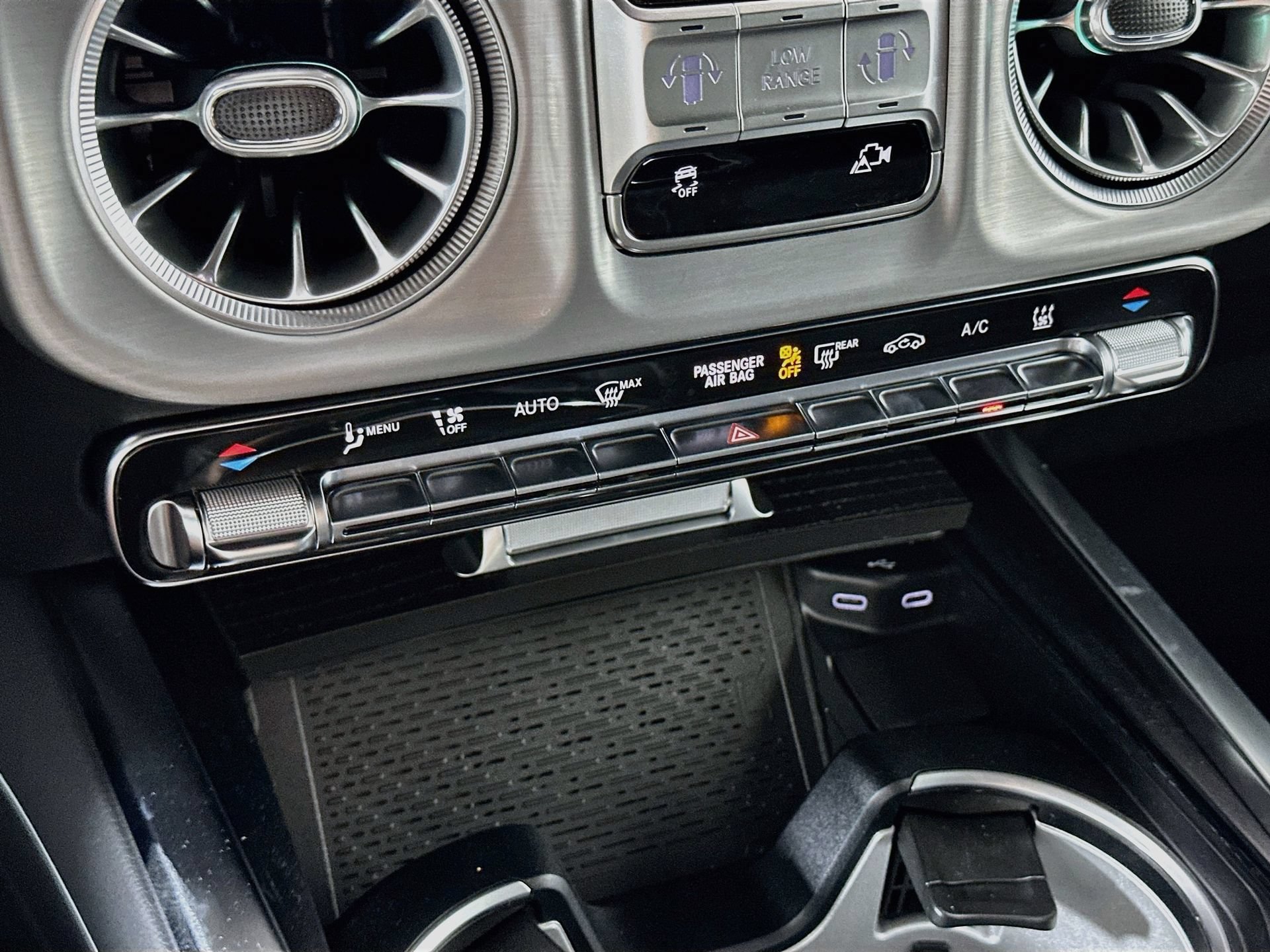 New 2027 Mercedes-Benz G 580 e image 17