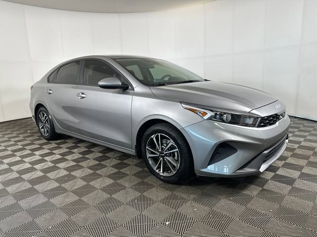 Used 2023 Kia Forte LXS video 2