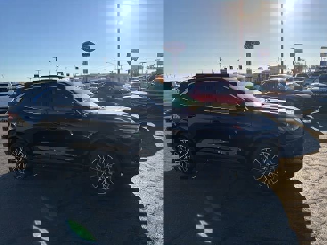 Used 2024 Ford Escape SE w/ PHEV Premium Package image 5