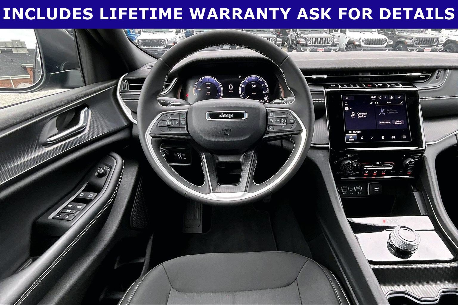 Used 2025 Jeep Grand Cherokee 4WD image 5