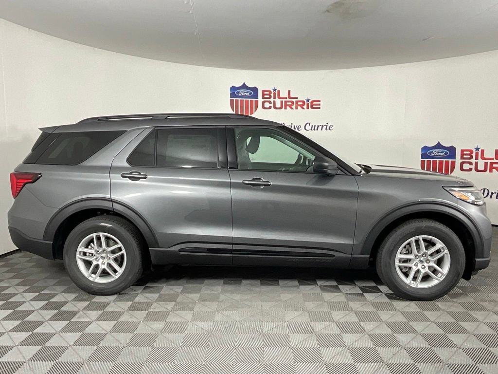 New 2026 Ford Explorer Active RWD image 2