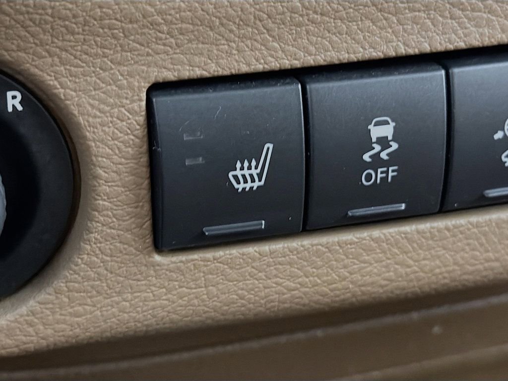 Used 2013 Jeep Wrangler Unlimited Sahara w/ Connectivity Group image 19