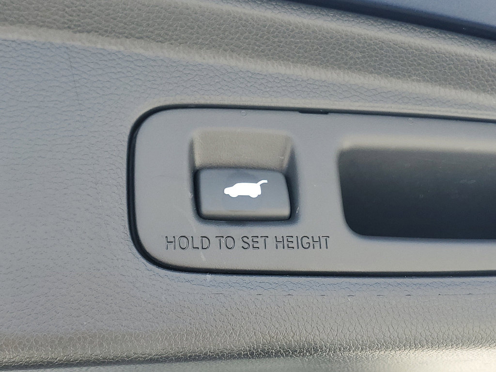 Used 2023 Honda CR-V EX-L image 9
