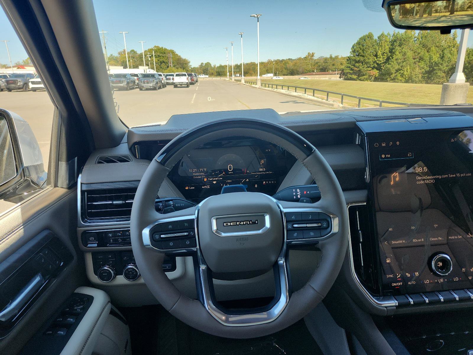 New 2026 GMC Yukon XL Denali w/ Denali Reserve Package image 19