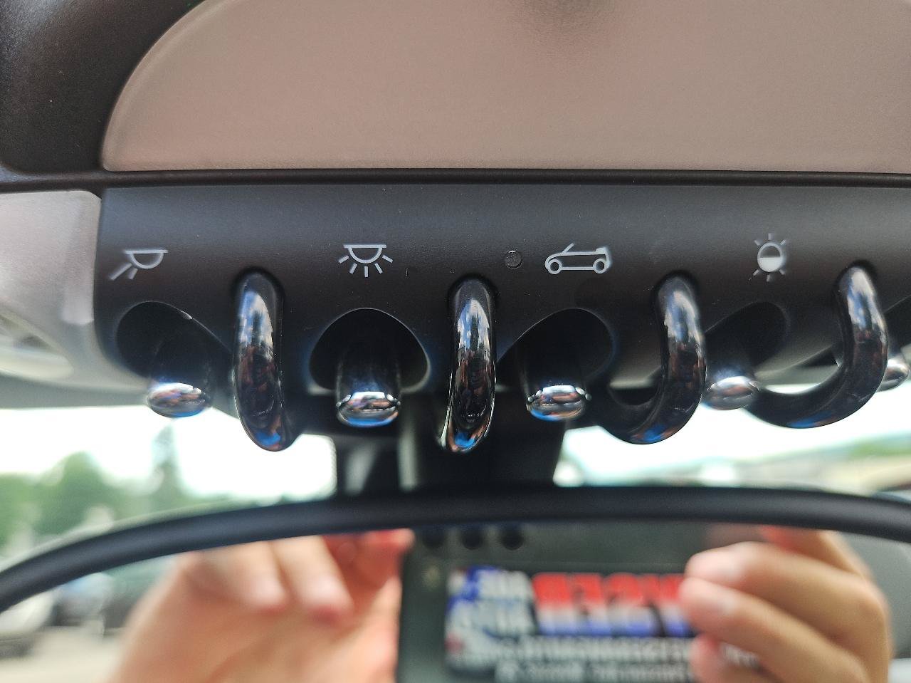 Used 2012 MINI Cooper Convertible FWD image 15