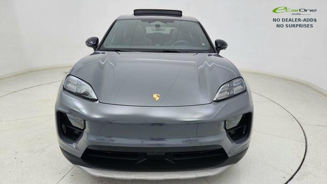 Used 2025 Porsche Macan Electric RWD image 2
