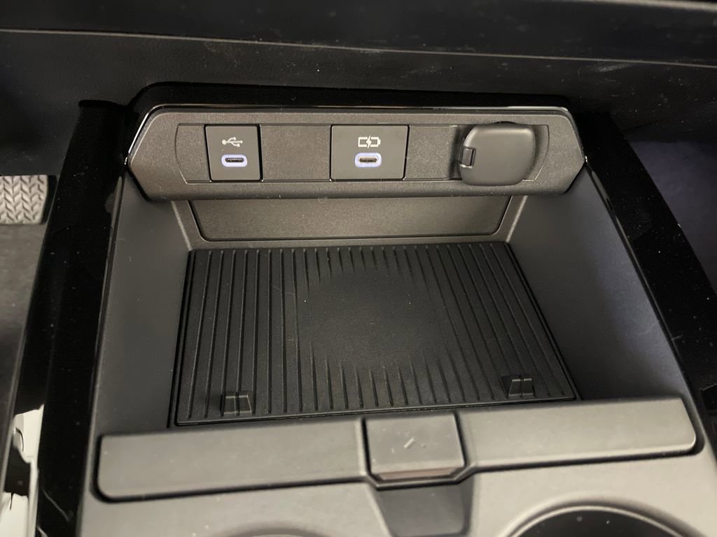 New 2026 Toyota Prius Plug-In Hybrid FWD image 26