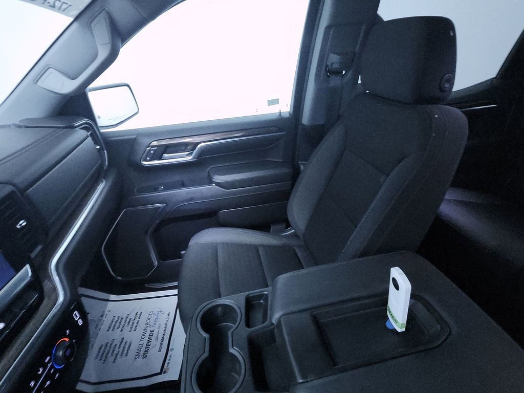 Used 2024 Chevrolet Silverado 1500 LT image 21
