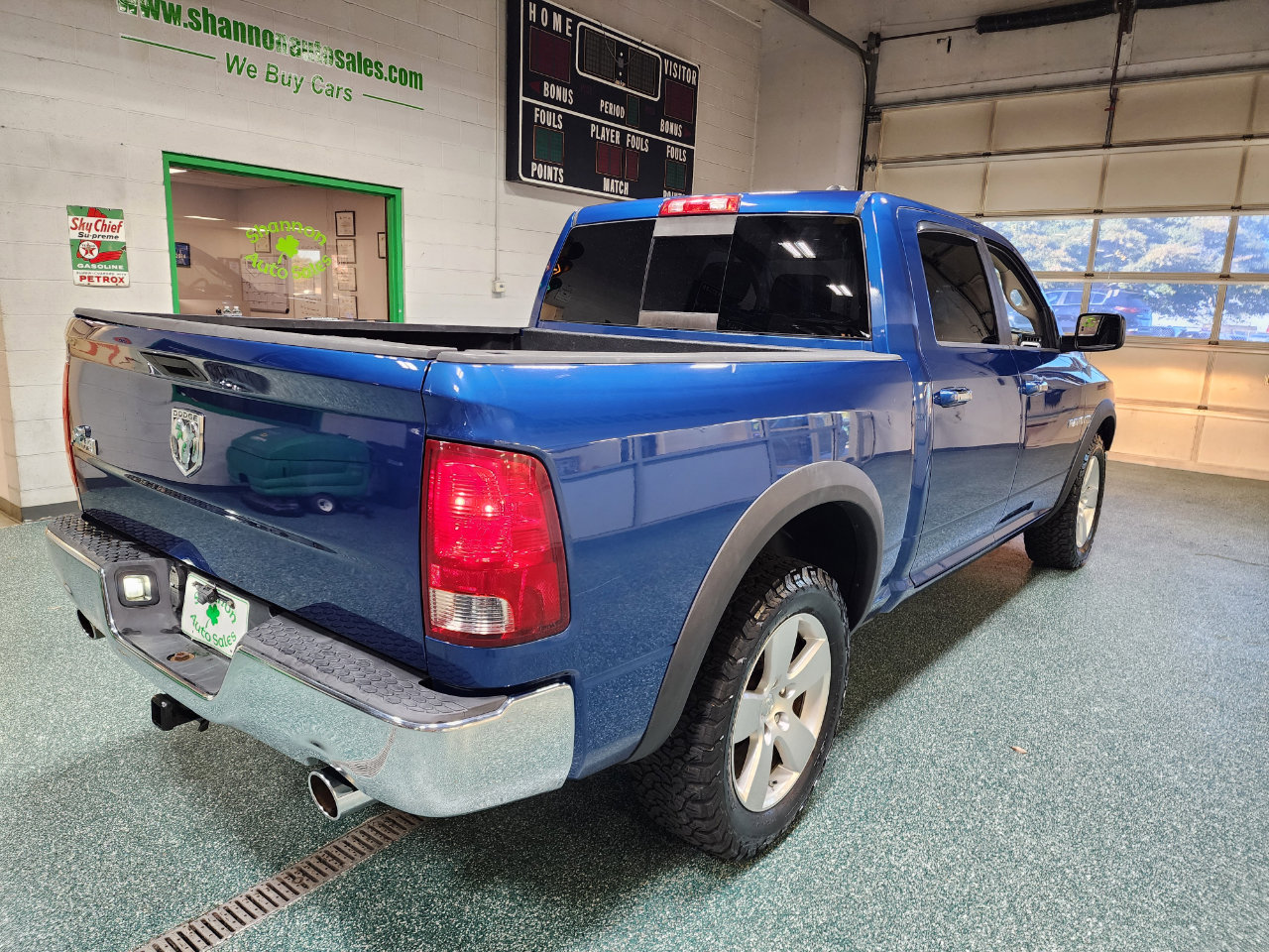 Used 2010 Dodge Ram 1500 Truck SLT w/ Big Horn Regional Pkg image 6