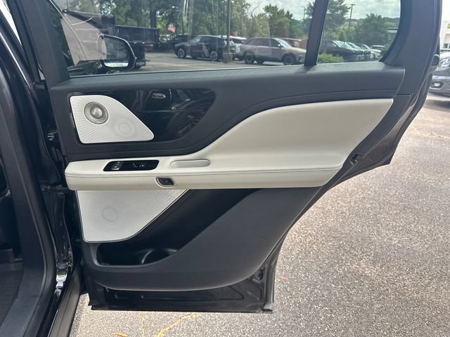 New 2025 Lincoln Aviator Reserve w/ Equipment Group 201A AWD/4WD image 16
