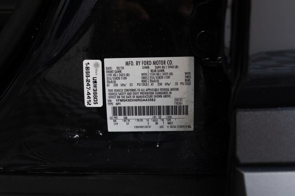 Used 2024 Ford Explorer XLT w/ Equipment Group 202A AWD/4WD image 40